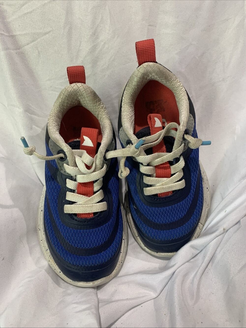 Rugged Shark Boys 7c Blue Sneakers With Red Accents